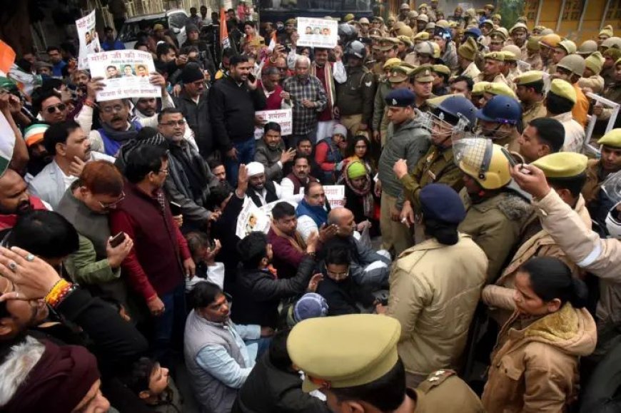 IIT-BHU Gangrape: वाराणसी में कांग्रेस का प्रदर्शन, पुलिस और कार्यकर्ताओं में झड़प