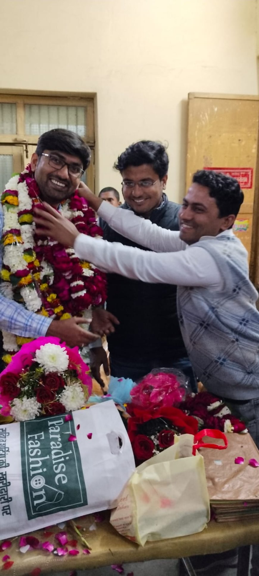 अवर अभियंता अंकुर पाण्डेय के स्थानांतरण पर एक ओर जहाँ हुई भावभीनी विदाई वही स्थानांतरित जगह पर हुआ जोरदार स्वागत