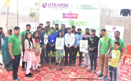 पर्यावरण के जागरूकता व मानवता के लिए किया गया  पौधों का वितरण