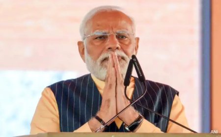 प्रधानमंत्री नरेंद्र मोदी ने देशवासियों को होली की दी शुभकामनाएं