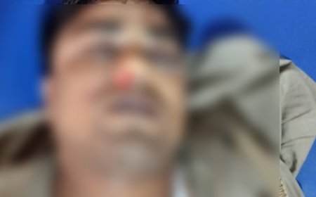 वाराणसी बाइक सवार पुलिसकर्मियों को चार पहिया वाहन ने मारी जोरदार टक्कर एक कि दर्दनाक मौत