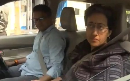 स्वाति मालीवाल से मारपीट मामला: केजरीवाल के घर पहुंचने लगे AAP नेता, CM की पत्नी के साथ माता-पिता से होगी पूछताछ