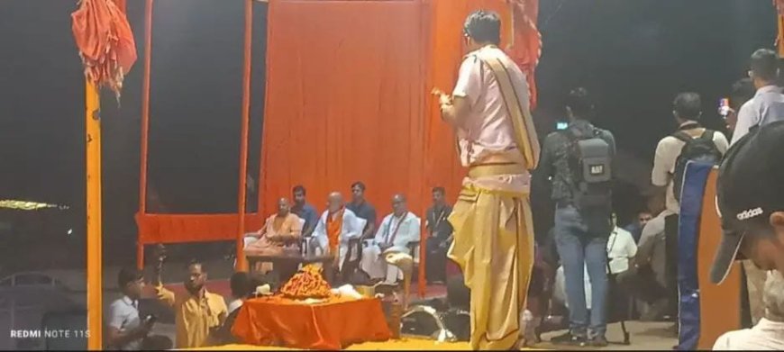 गृहमंत्री अमित शाह व मुख्यमंत्री योगी सामिल हुए गंगा आरती में