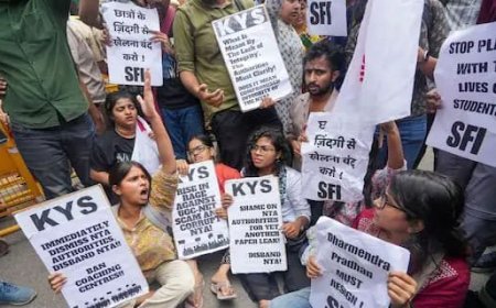 पेपर लीक पर आधी रात में  लागू हुआ सख्त कानून ,10 वर्ष की कैद,1 करोड़ तक का लग सकता है जुर्माना