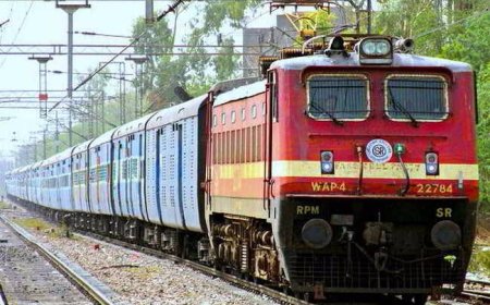 यात्रीगण कृपया ध्यान दे!वाराणसी से जाने वाली कई ट्रेन रद्द व कई के रूट परिवर्तन किये गये है