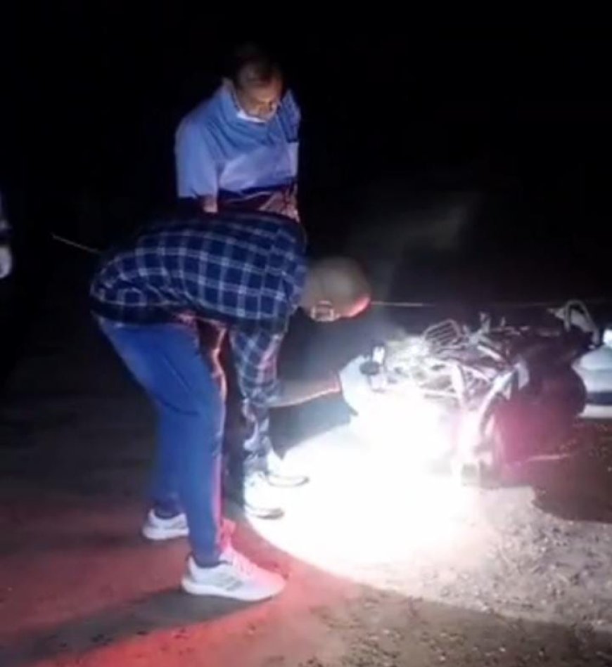 वाराणसी पुलिस को मिली जबरदस्त सफलता वाराणसी पुलिस के लिये सरदर्द बना विनोद भारती हल्की मुठभेड़के बाद गिरफ्तार,चितईपुर थाना क्षेत्र के तारापुर टिकरी के पास पुलिस और बदमाशों के बीच मुठभेड़