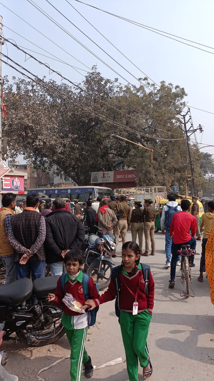 यातायात माह के अंतिम दिन ऐसा क्या हुआ कि जमकर हुई वाराणसी पुलिस की तारीफ, खिल उठे लोगो के चेहरे......