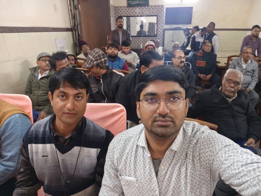 निजीकरण के विरोध का  385वां दिन-बैठक कर संविदाकर्मियों के छटनी व उपभोक्ताओं के साथ प्रबंधन द्वारा उलंघन कर प्रताड़ित करने आदि लेकर संघर्ष समिति की बनाई गई रणनीति ,उपभोक्ता हित के लिए देश के संसद द्वारा बनाया गया कानून है इसका उल्लंघन ठीक नही-संघर्ष समिति