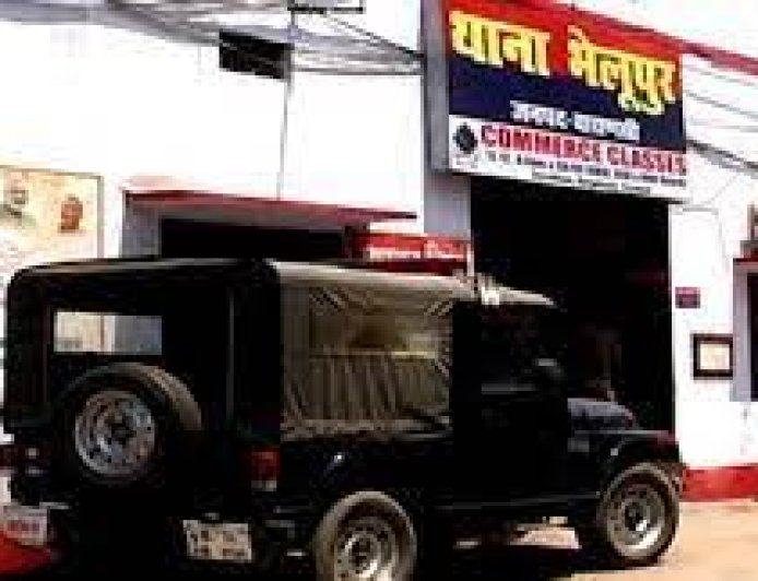 वाराणसी:लस्सी के दुकान पर राजनैतिक बहस के बीच हाथापाई 2 गिरफ्तार